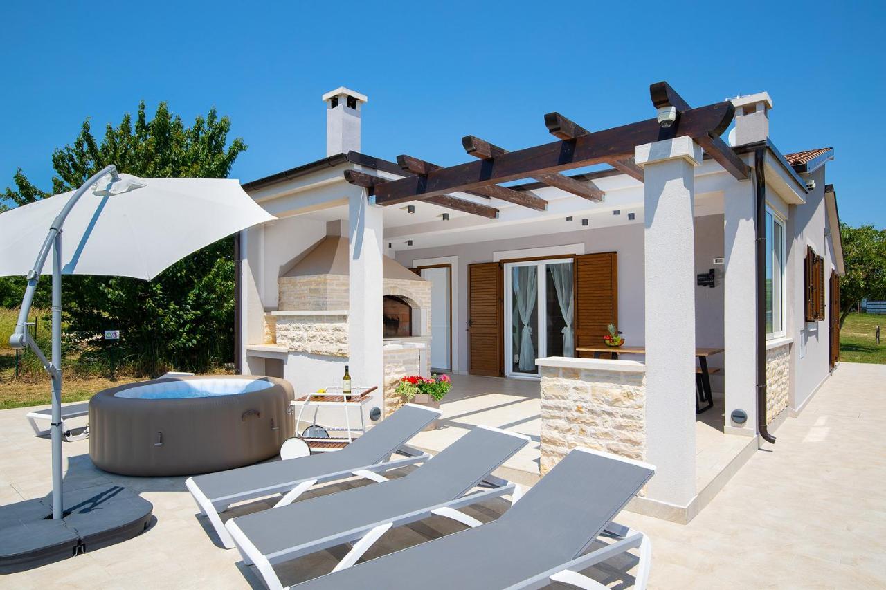 Villa Irena Medulin Exterior foto